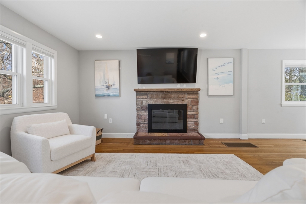 25 Hazelmere Road Boston, MA 02131 - Photo 3 of 33