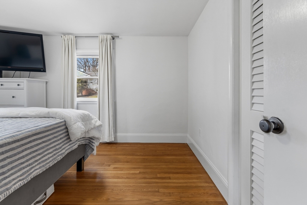 25 Hazelmere Road Boston, MA 02131 - Photo 10 of 33