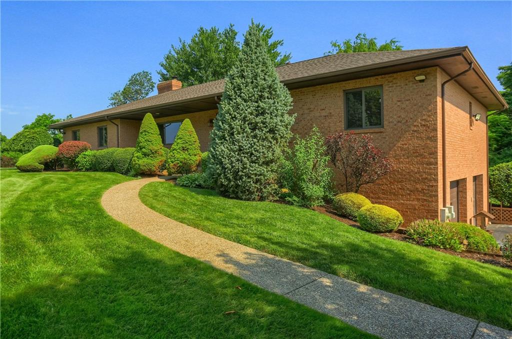1301 Oakridge Road McDonald, PA 15057 - Photo 4 of 50 Gallery Image 4