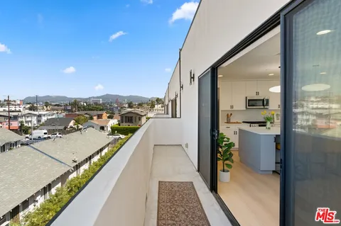 $899,000 | 4136 Normal Avenue, Los Angeles, CA 90029