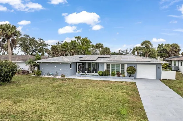 $400,000 | 16 Oakland Hills Place, Rotonda West, FL 33947