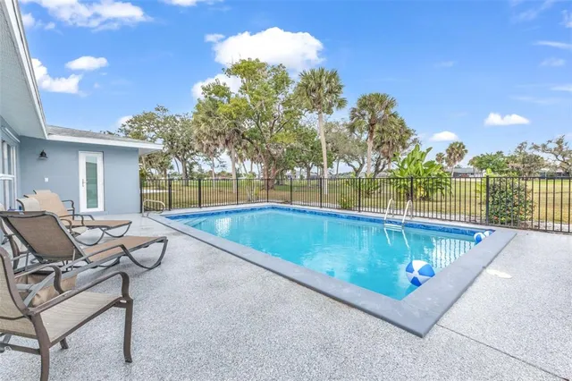 $400,000 | 16 Oakland Hills Place, Rotonda West, FL 33947