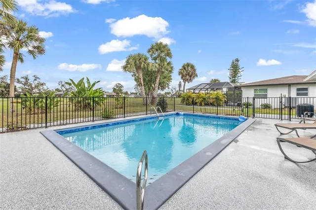 $400,000 | 16 Oakland Hills Place, Rotonda West, FL 33947