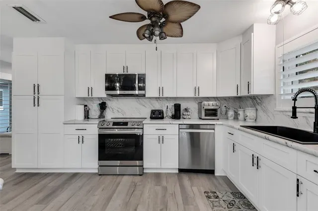 $400,000 | 16 Oakland Hills Place, Rotonda West, FL 33947