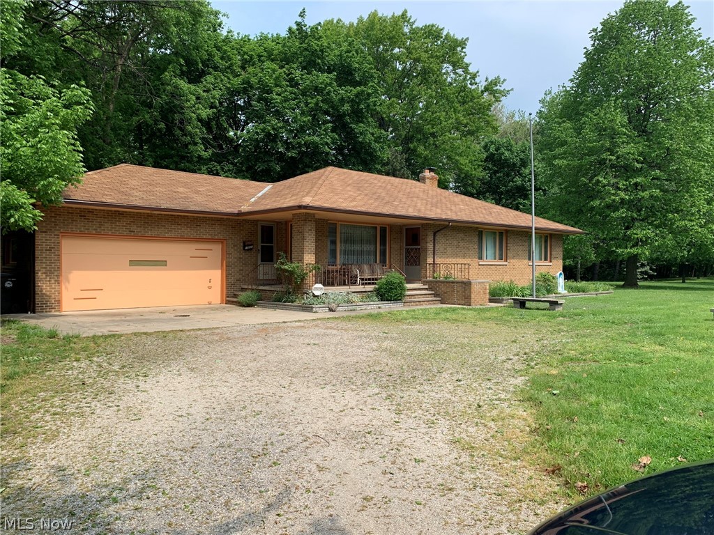 1004 Dillewood Road Cleveland, OH 44119 - Photo 1 of 35