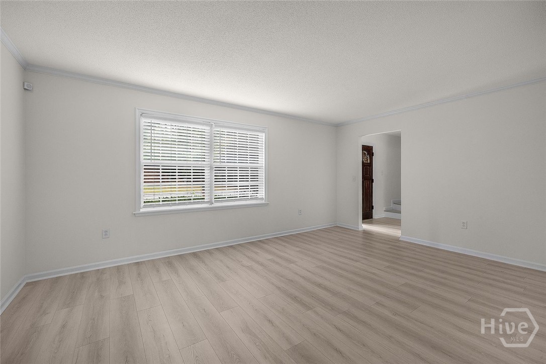 808 Birchwood Road Savannah, GA 31419 - Photo 7 of 34 Family Room