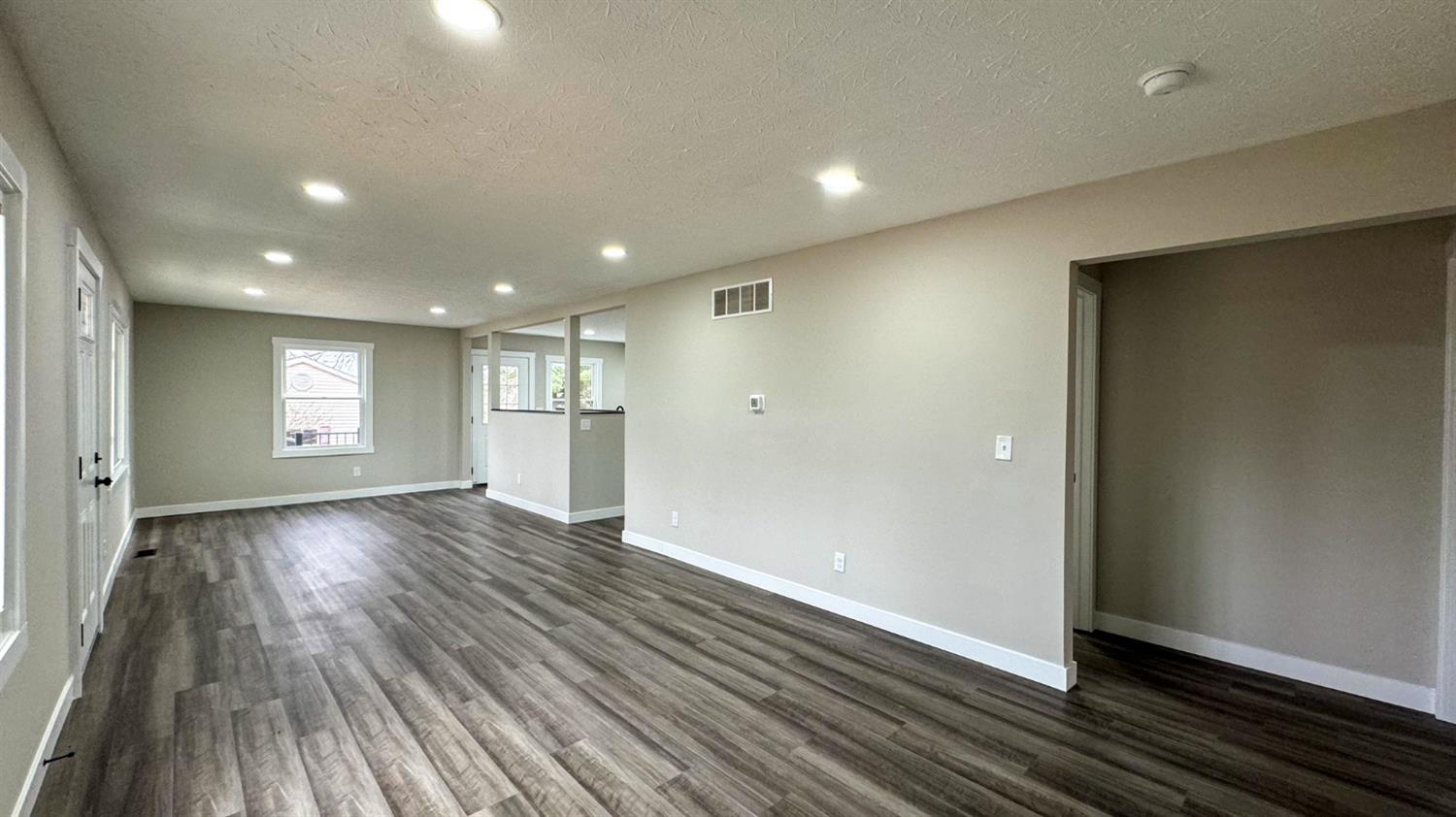 5561 Jacobsen Road Aurora, IN 47001 - Photo 13 of 40 Gallery Image 13