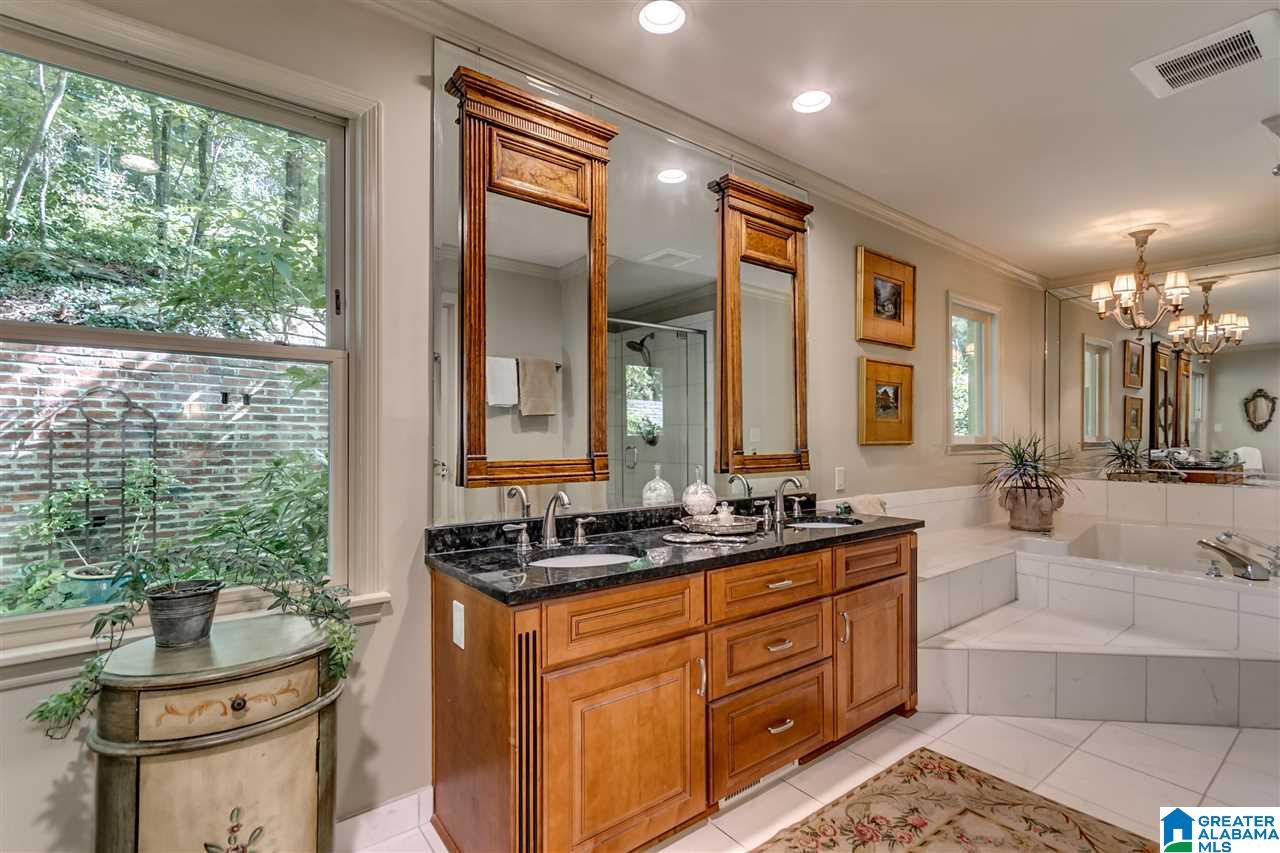 3649 Brookwood Road Birmingham, AL 35223 - Photo 36 of 47