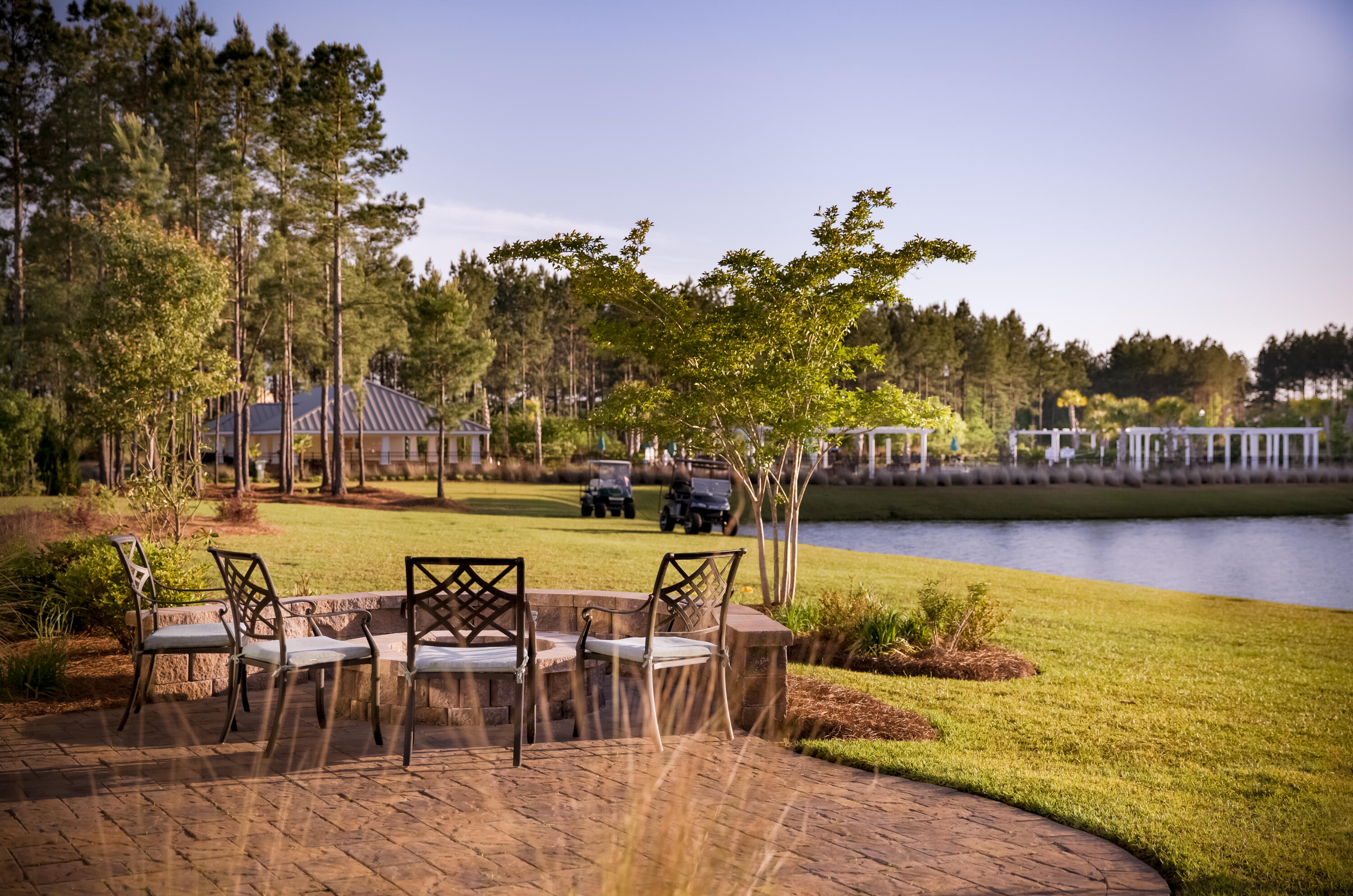 601 Spanish Wells Road Summerville, SC 29486 - Photo 21 of 45 20180429-_MG_8237EllisCreekFranzi-Edit