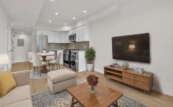 $779,000 | 25-25 31st Avenue, Unit 7A | Astoria