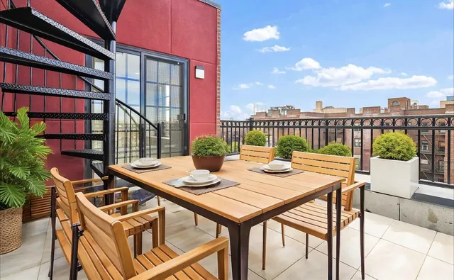 $779,000 | 25-25 31st Avenue, Unit 7A | Astoria