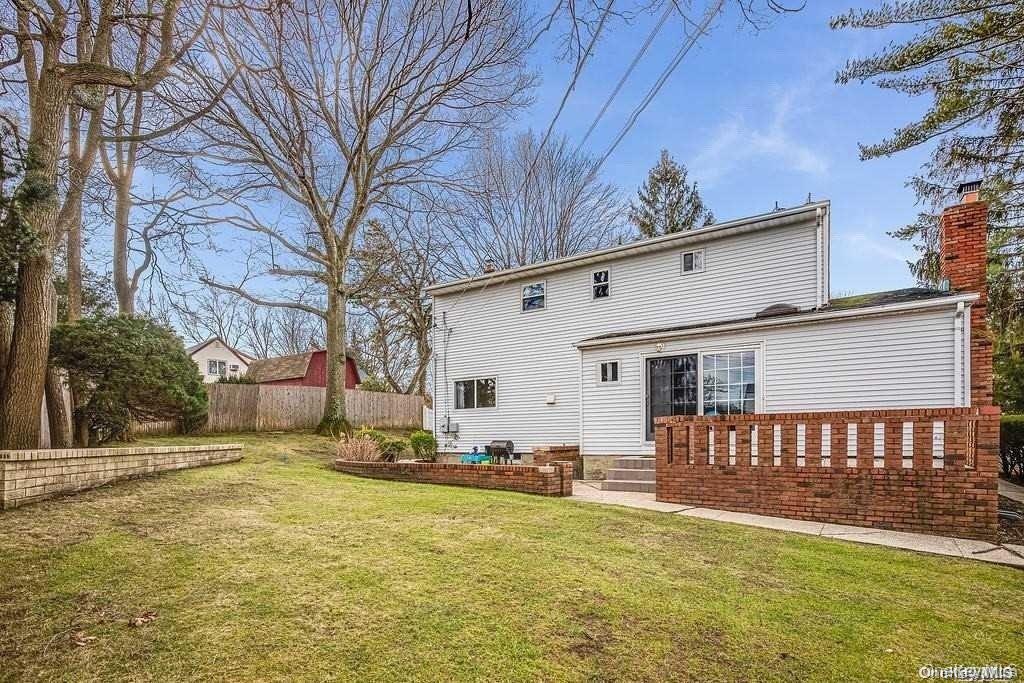 254 Haypath Road Old Bethpage, NY 11804 - Photo 11 of 11