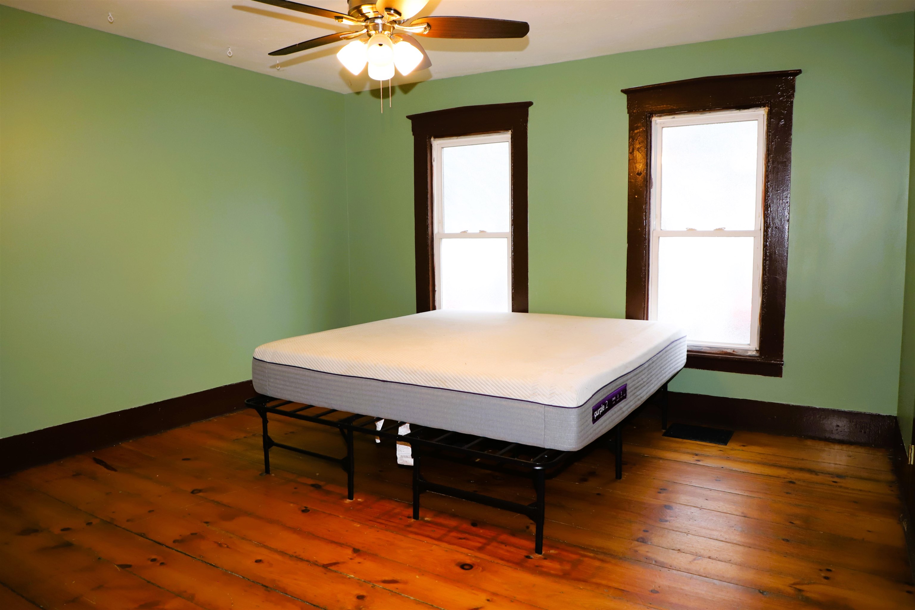 75 Laurel Street Manchester, NH 03103 - Photo 6 of 34 Gallery Image 6