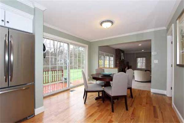 19 Raymond Road Sudbury, MA 01776 - Photo 4 of 25
