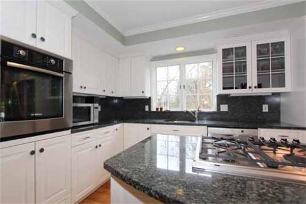 19 Raymond Road Sudbury, MA 01776 - Photo 6 of 25