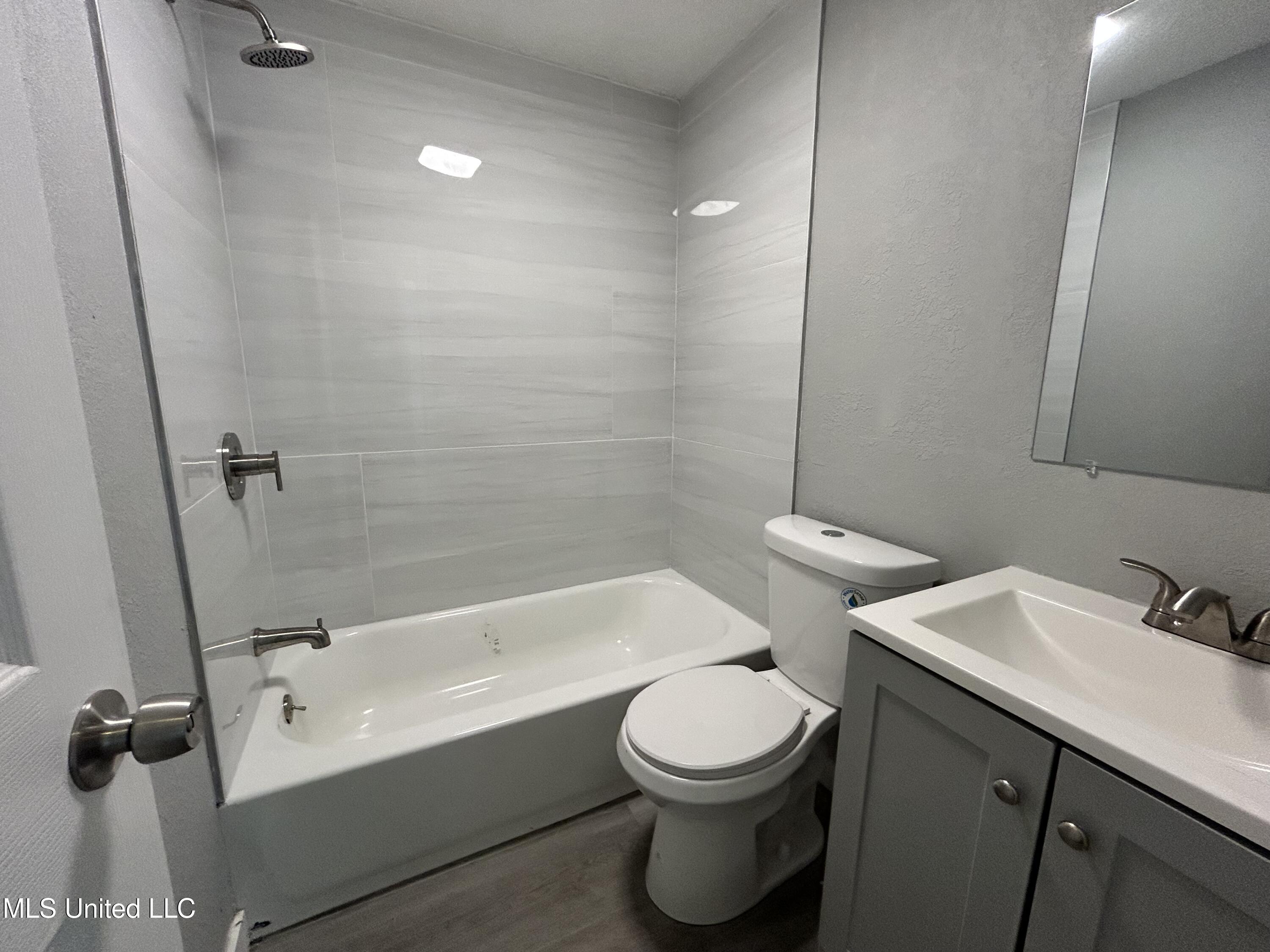 2004 47th Avenue Gulfport, MS 39501 - Photo 6 of 12 Unit A