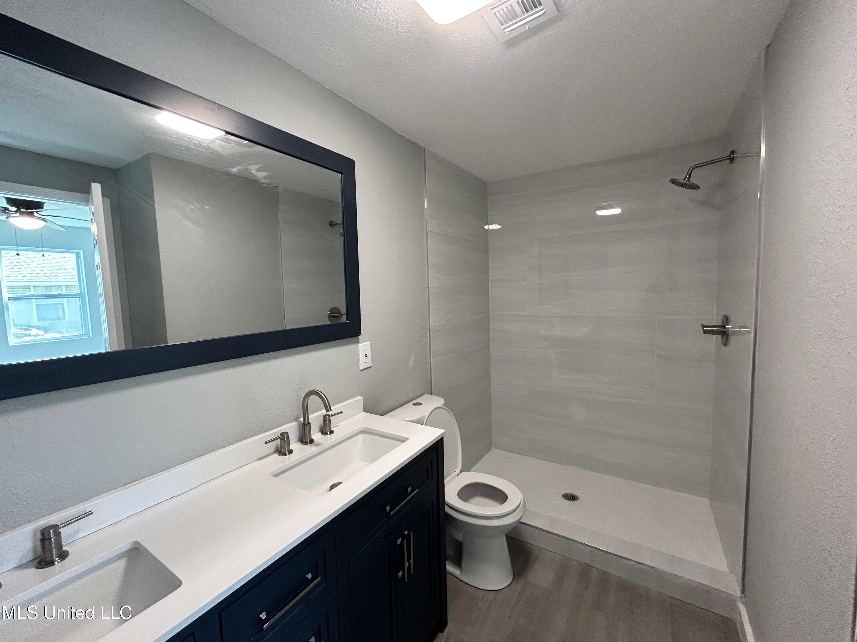 2004 47th Avenue Gulfport, MS 39501 - Photo 10 of 12 Unit A