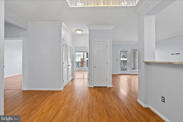 $2,000 | 4852 Eisenhower Avenue, Unit 237, Alexandria, VA 22304