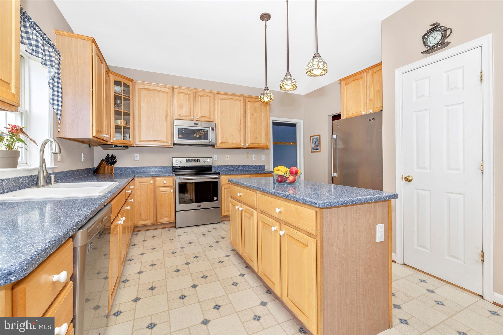 13384 Moser Road Thurmont, MD 21788 - Photo 17 of 93 Kitchen