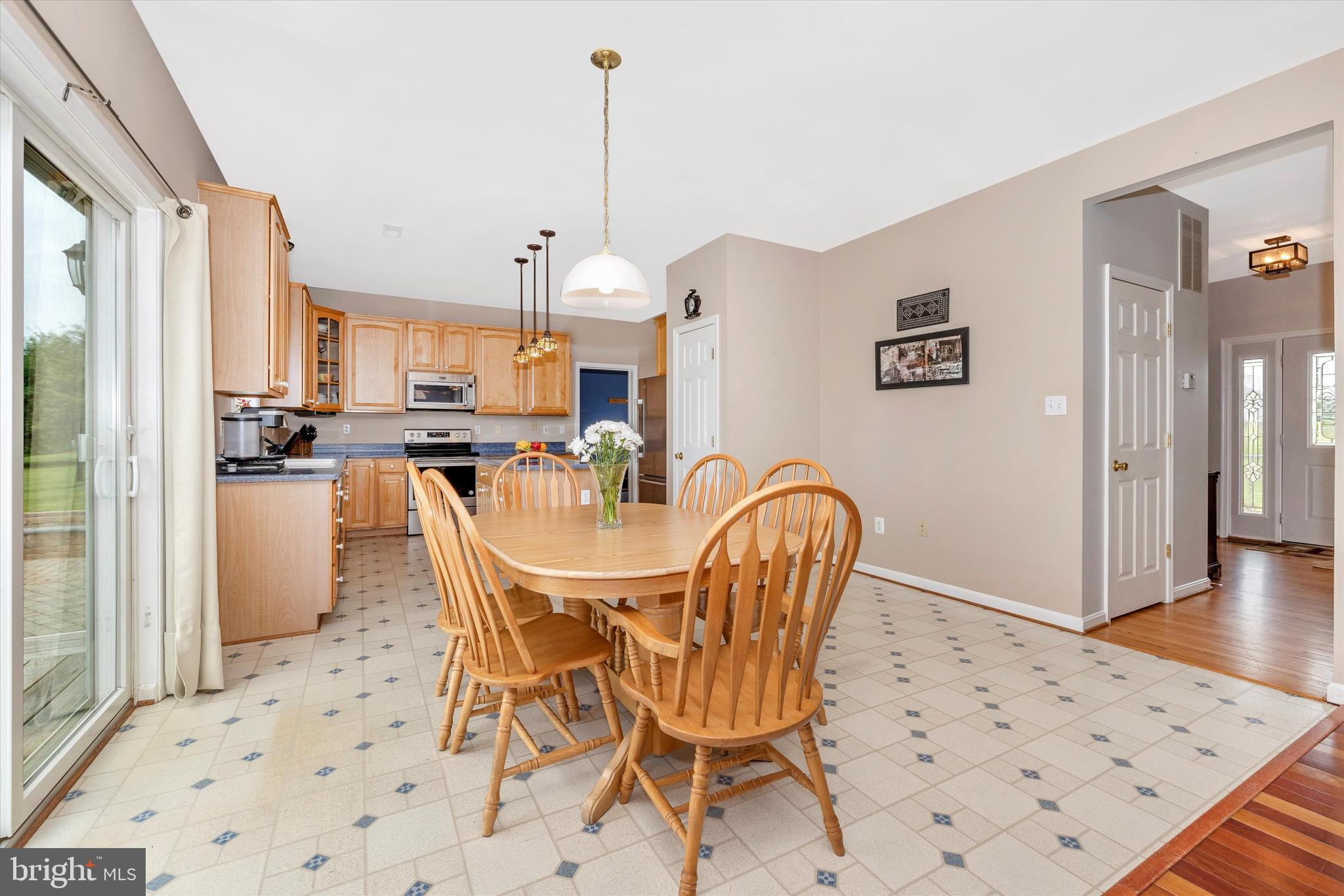 13384 Moser Road Thurmont, MD 21788 - Photo 21 of 93 Breakfast area