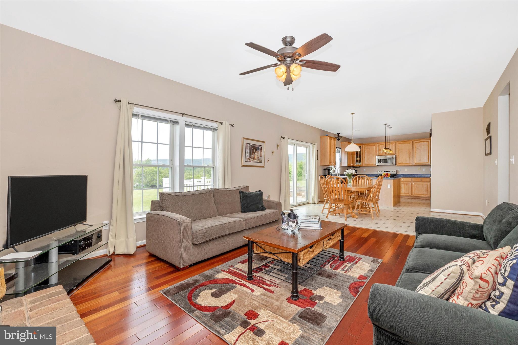 13384 Moser Road Thurmont, MD 21788 - Photo 24 of 93 Family room