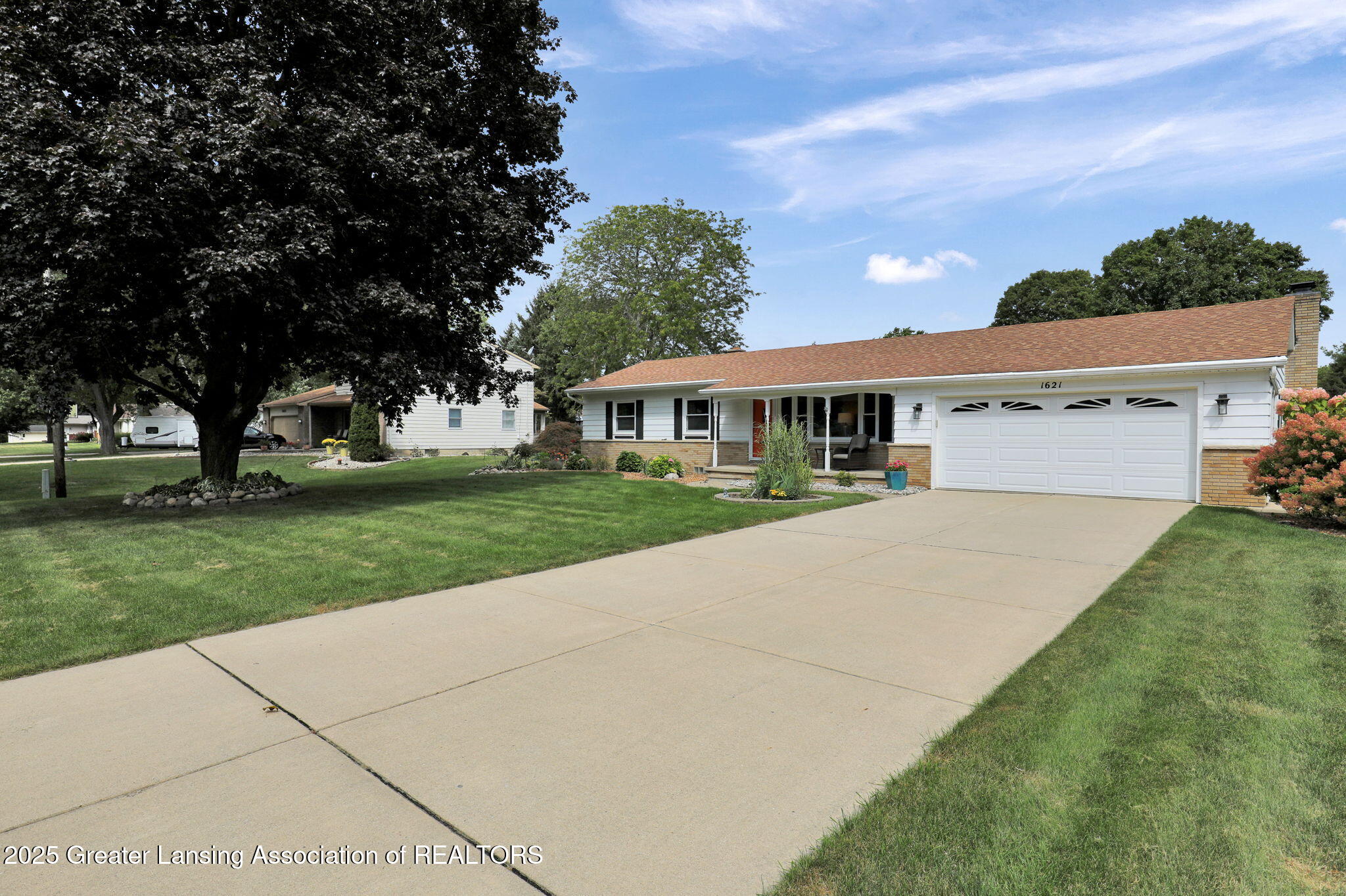 1621 East Stoll Road Lansing, MI 48906 - Photo 3 of 40 1-web-or-mls-Open Ended Media-1