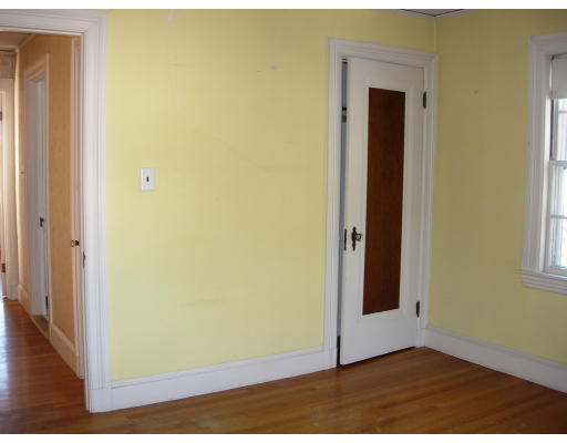 2 Selwyn Road Belmont, MA 02478 - Photo 13 of 21 Gallery Image 13