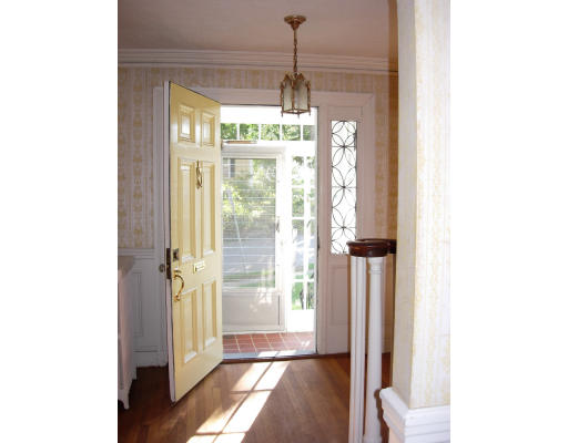 2 Selwyn Road Belmont, MA 02478 - Photo 2 of 21 Gallery Image 2