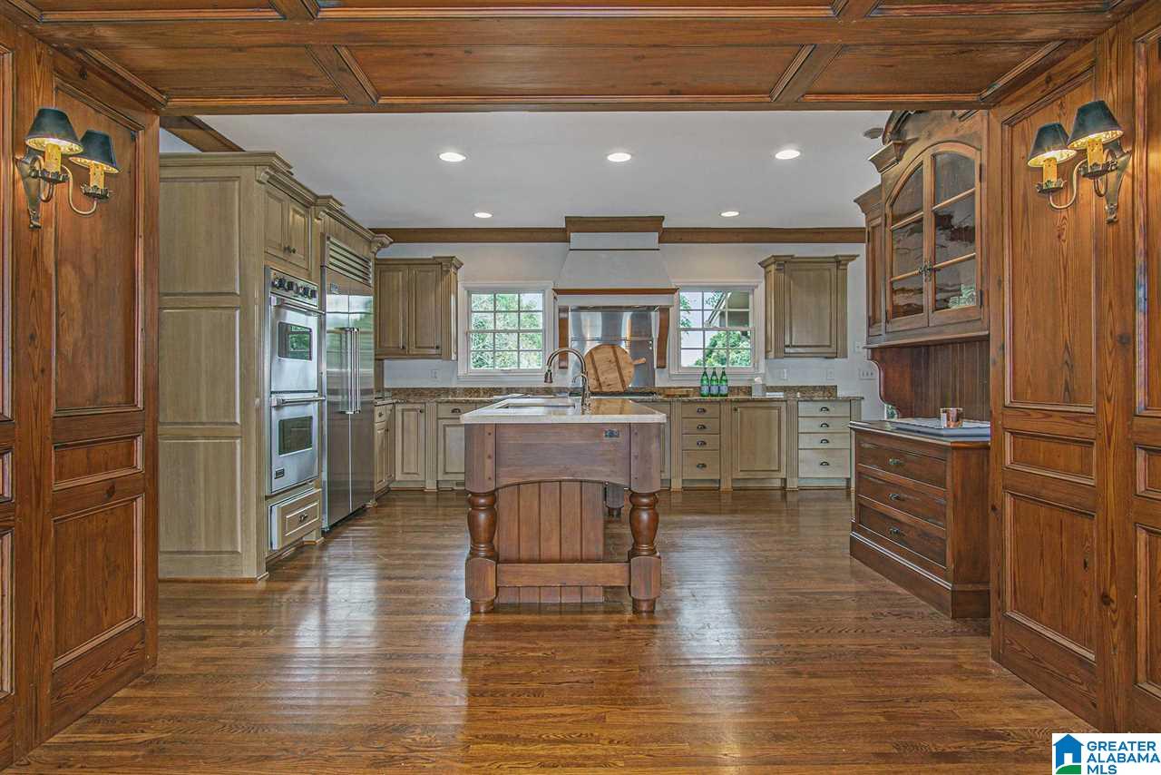 1928 Shades Crest Road Birmingham, AL 35216 - Photo 13 of 49