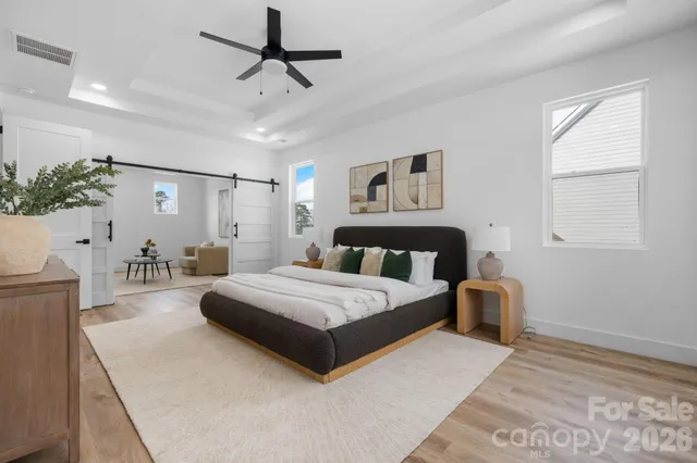 $675,000 | 1207 39th Avenue Northeast, Hickory, NC 28601