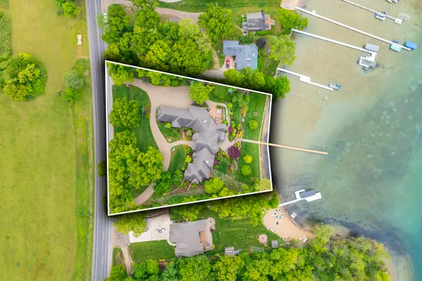 $2,249,000 | 19890 Highway 60, Three Rivers, MI 49093