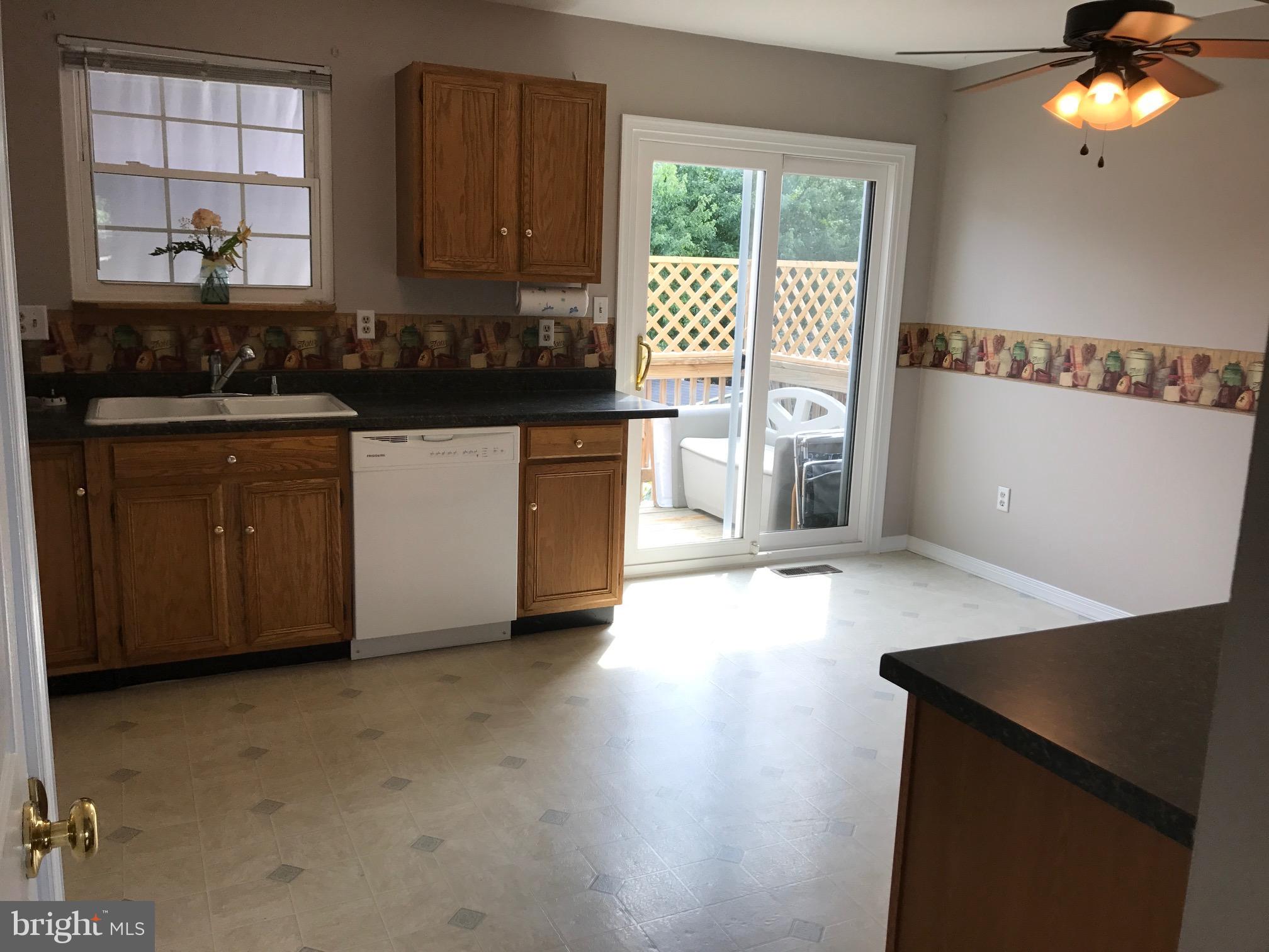 3255 Harney Road Taneytown, MD 21787 - Photo 9 of 24 Kitchen