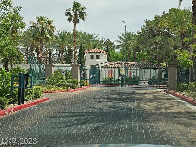 285 Spring Palms Street Henderson, NV 89012 - Photo 31 of 38 View of gate