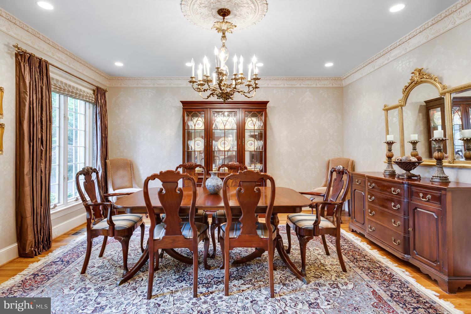 8609 Brook Road McLean, VA 22102 - Photo 10 of 30 Dining Room