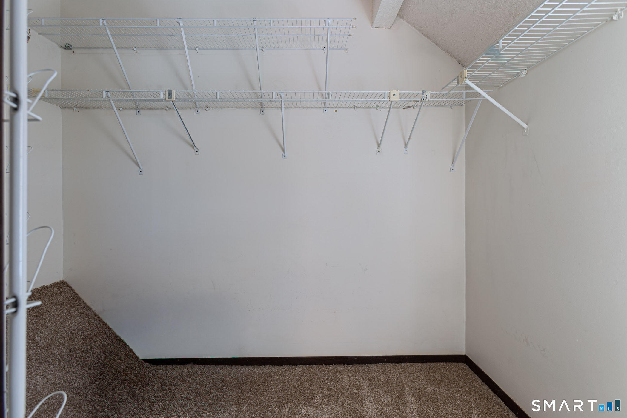 1 Abbott Road, Unit 40 Ellington, CT 06029 - Photo 17 of 23