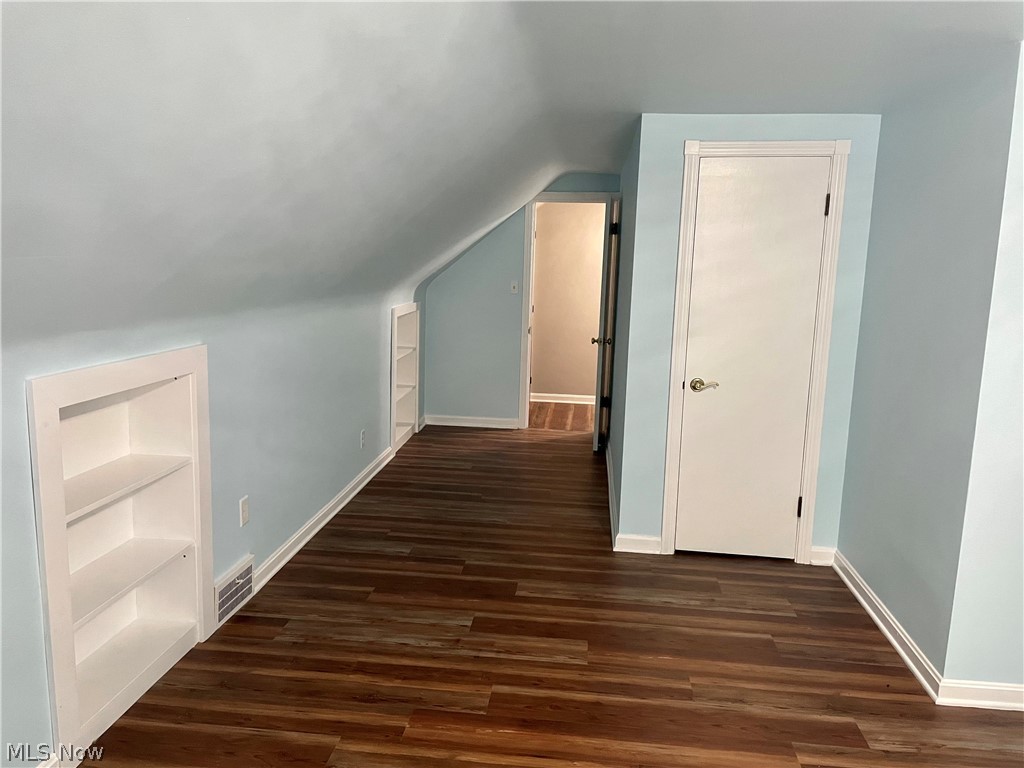 1772 Edgefield Road Lyndhurst, OH 44124 - Photo 17 of 34 Gallery Image 17