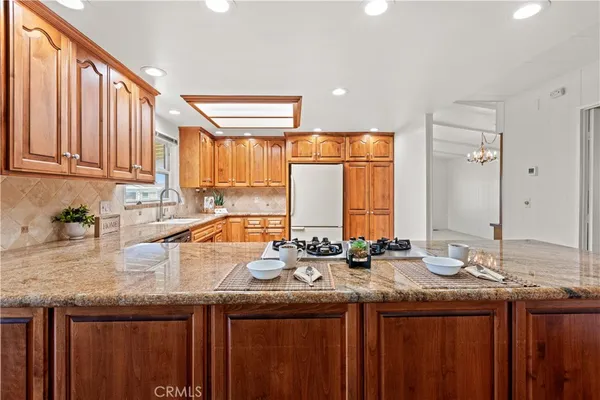 $590,000 | 5200 Irvine Boulevard, Irvine, CA 92620