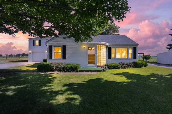 $349,900 | 7680 Cincinnati-Zanesville Road Southwest, Amanda, OH 43102
