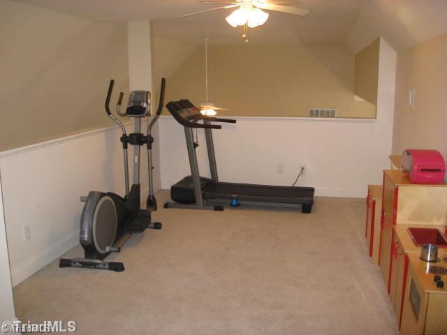 2210 Brigham Road Greensboro, NC 27409 - Photo 12 of 15 Bonus.
