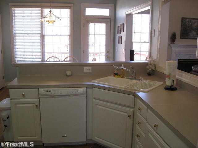 2210 Brigham Road Greensboro, NC 27409 - Photo 3 of 15 Kitchen.