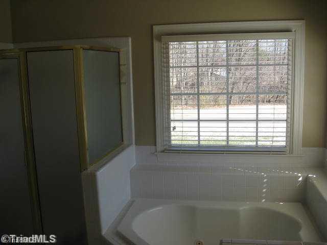 2210 Brigham Road Greensboro, NC 27409 - Photo 8 of 15 Master Bath/Spa.