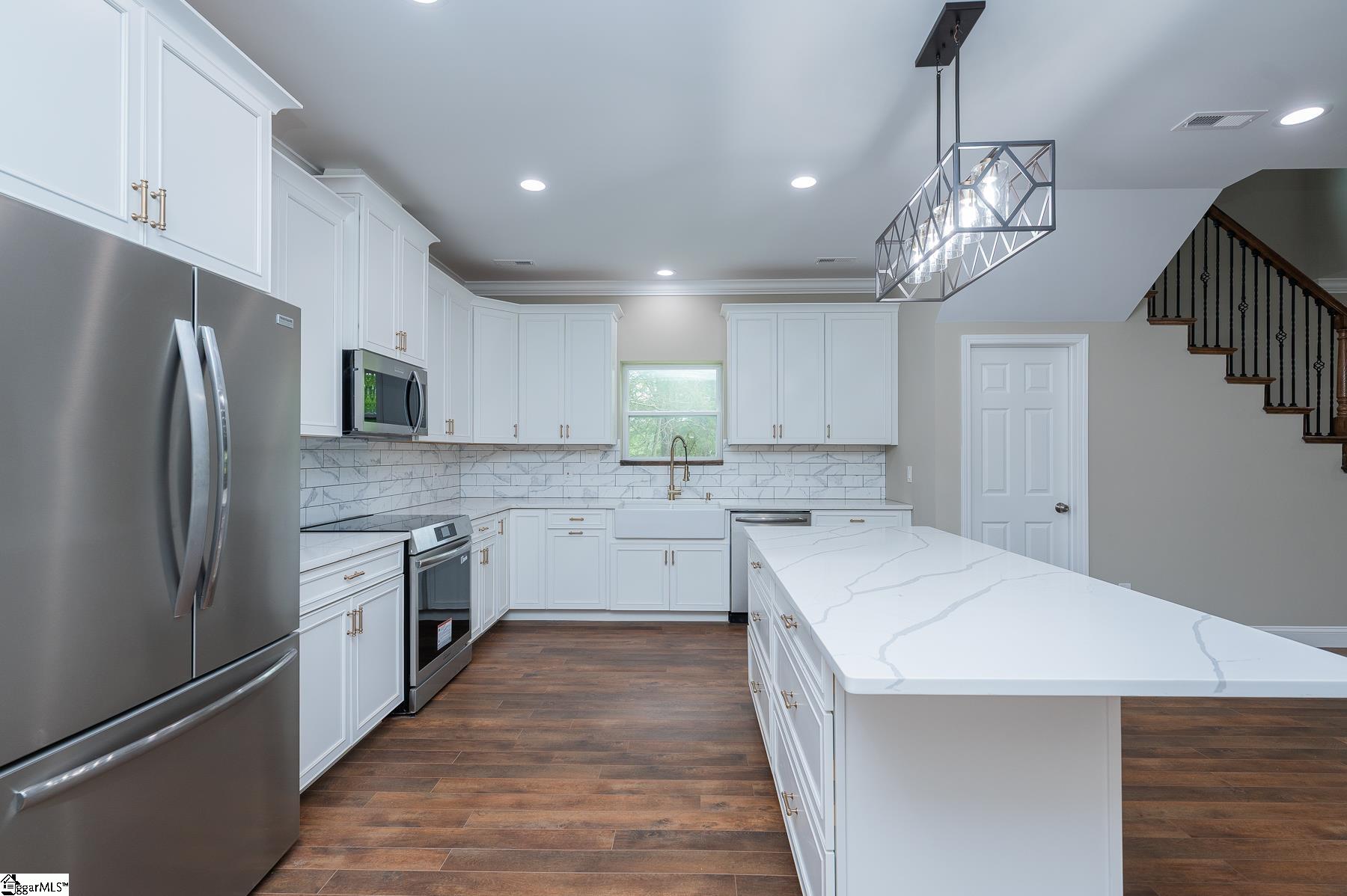 402 Wyatt Road Piedmont, SC 29673 - Photo 5 of 29