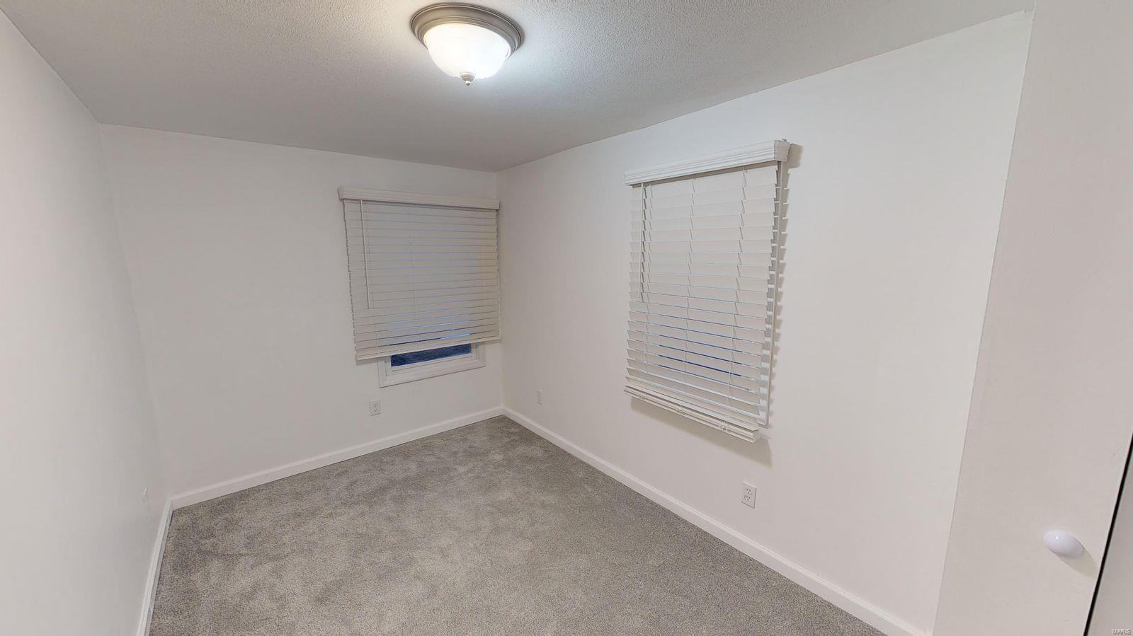 413 West Spring Street Staunton, IL 62088 - Photo 12 of 18