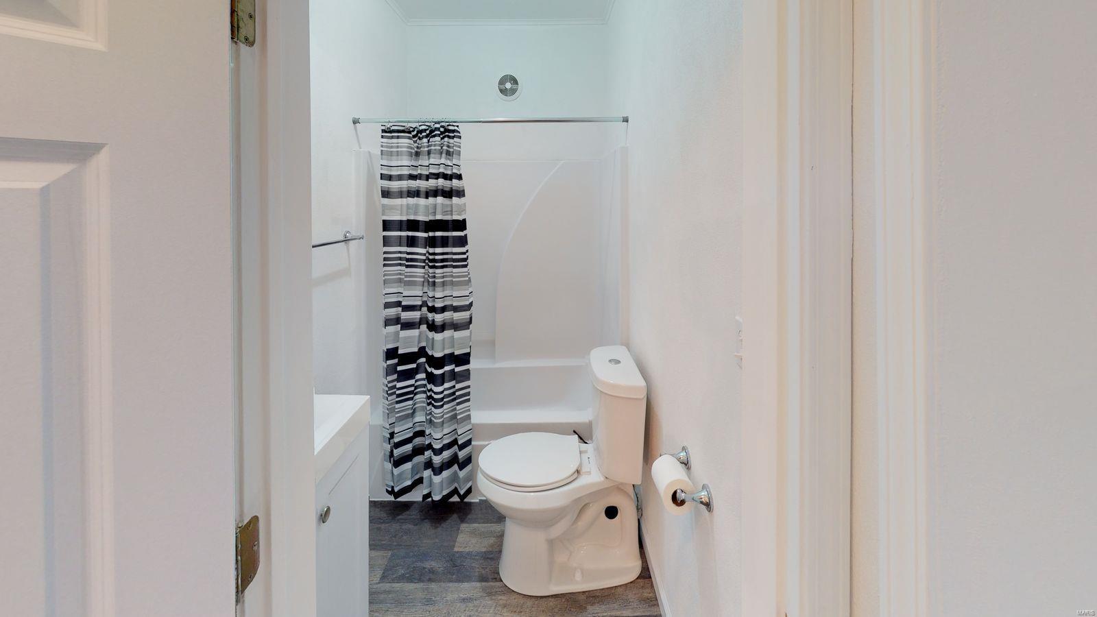 413 West Spring Street Staunton, IL 62088 - Photo 10 of 18