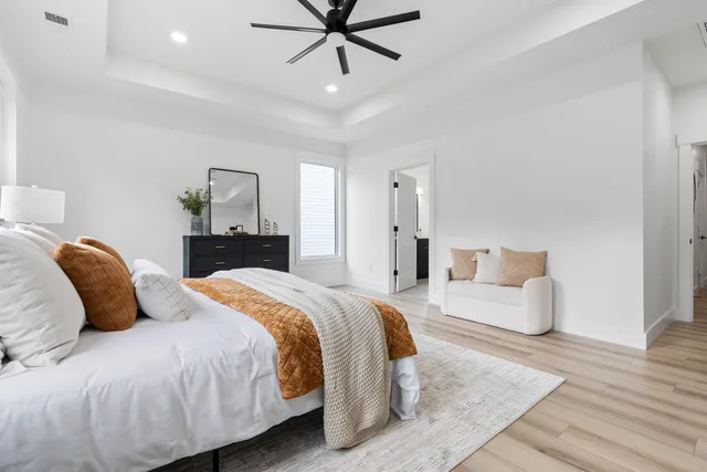 $650,000 | 730 New South Court, Wellford, SC 29385