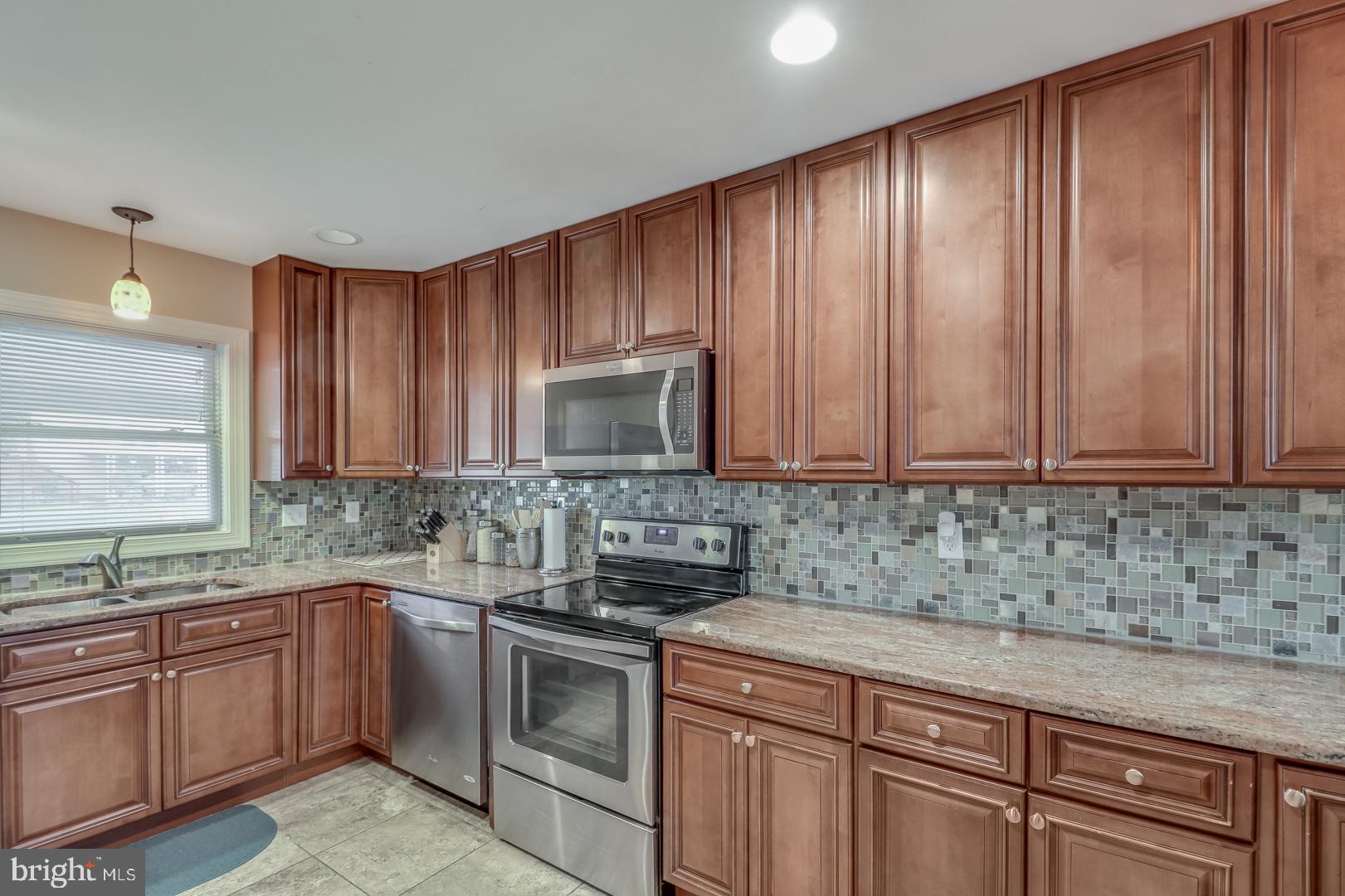 153 West Rutherford Drive Newark, DE 19713 - Photo 14 of 33 Kitchen