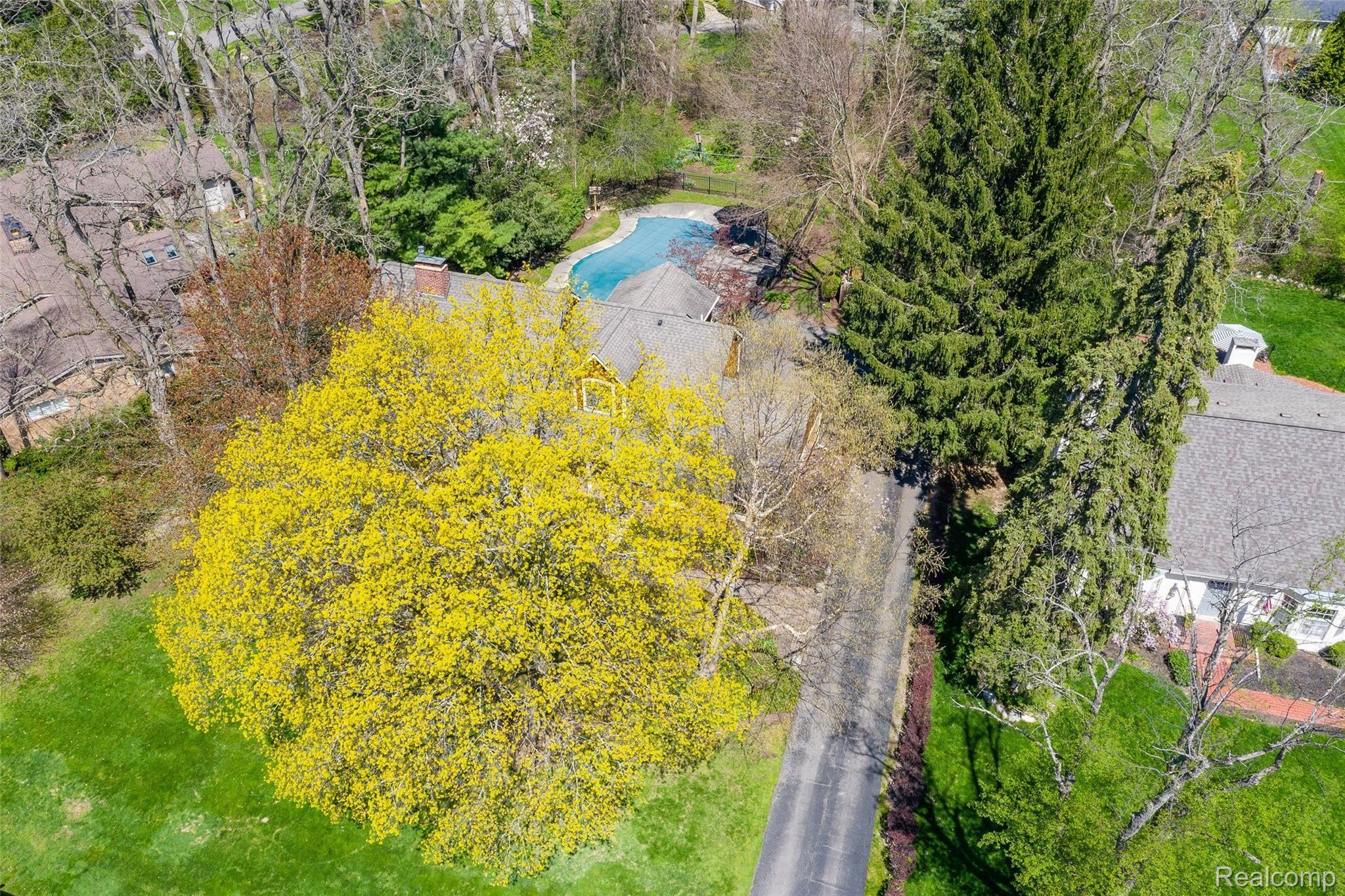4180 Valley Forge Road Bloomfield Hills, MI 48301 - Photo 45 of 48 DJI_0566.jpg