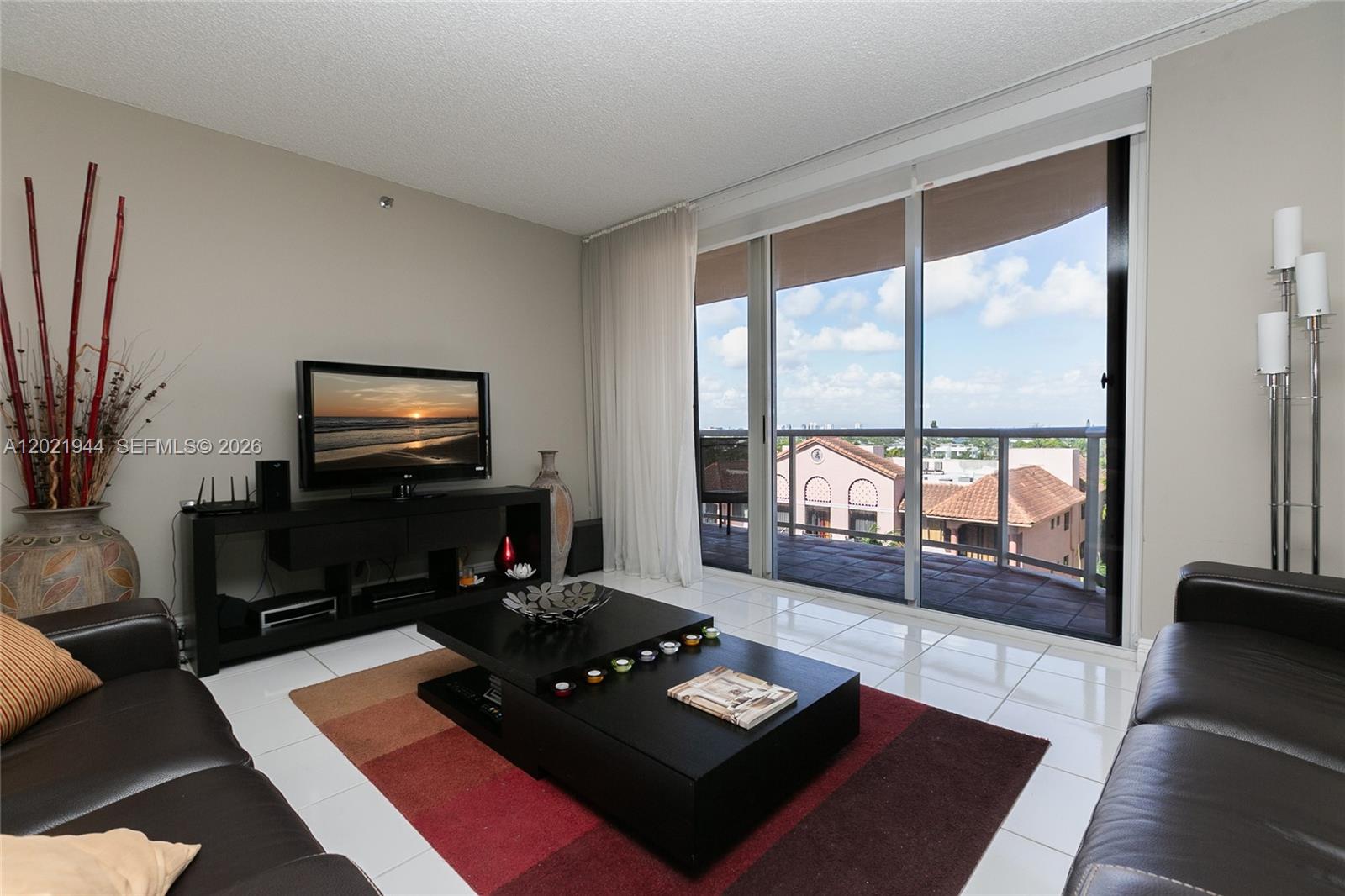 8855 Collins Avenue, Unit 6F Surfside, FL 33154 - Photo 5 of 26