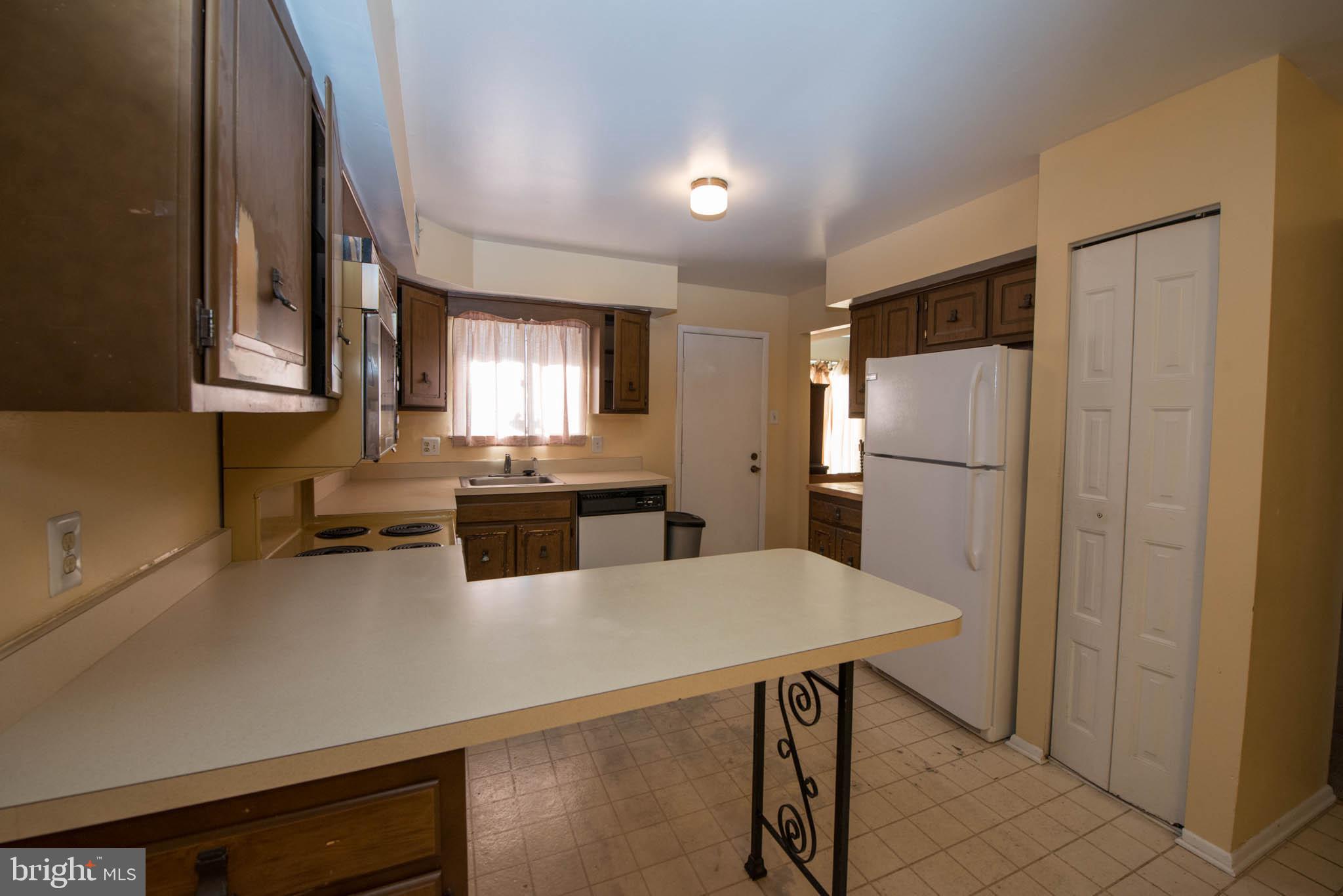 1704 Grant Road Lansdale, PA 19446 - Photo 3 of 26 Gallery Image 3