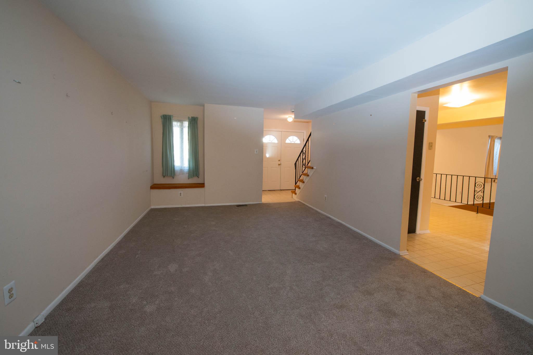 1704 Grant Road Lansdale, PA 19446 - Photo 8 of 26 Living Room